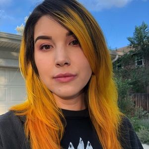 Meet your Posher, Melissa